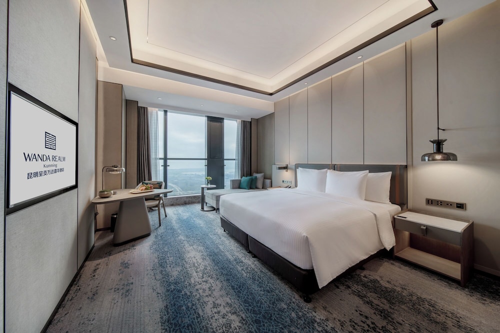 Executive, Single, King Bed