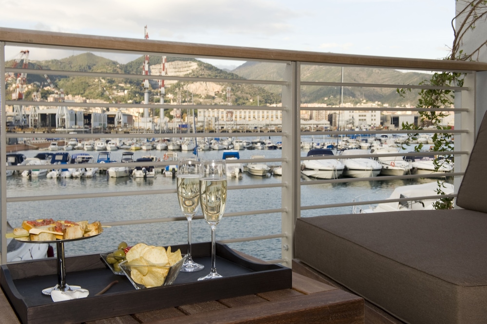 Marina Place Resort 46/51