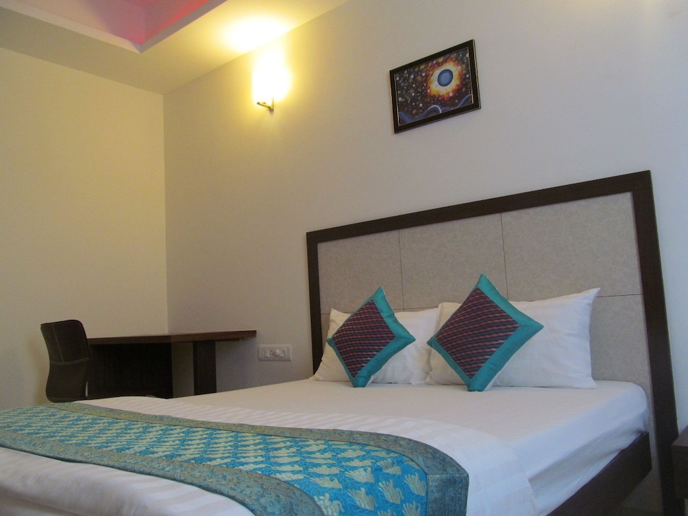 Ixora Suites 12/46