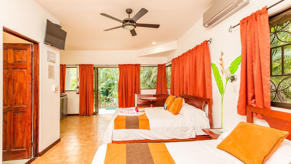 Hotel Villas Rio Mar 15/75