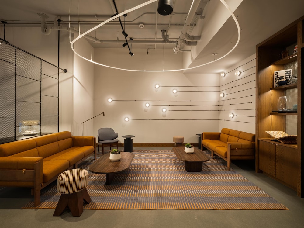 Hotel 38 New York City, Tapestry Collection by Hilton 32/52