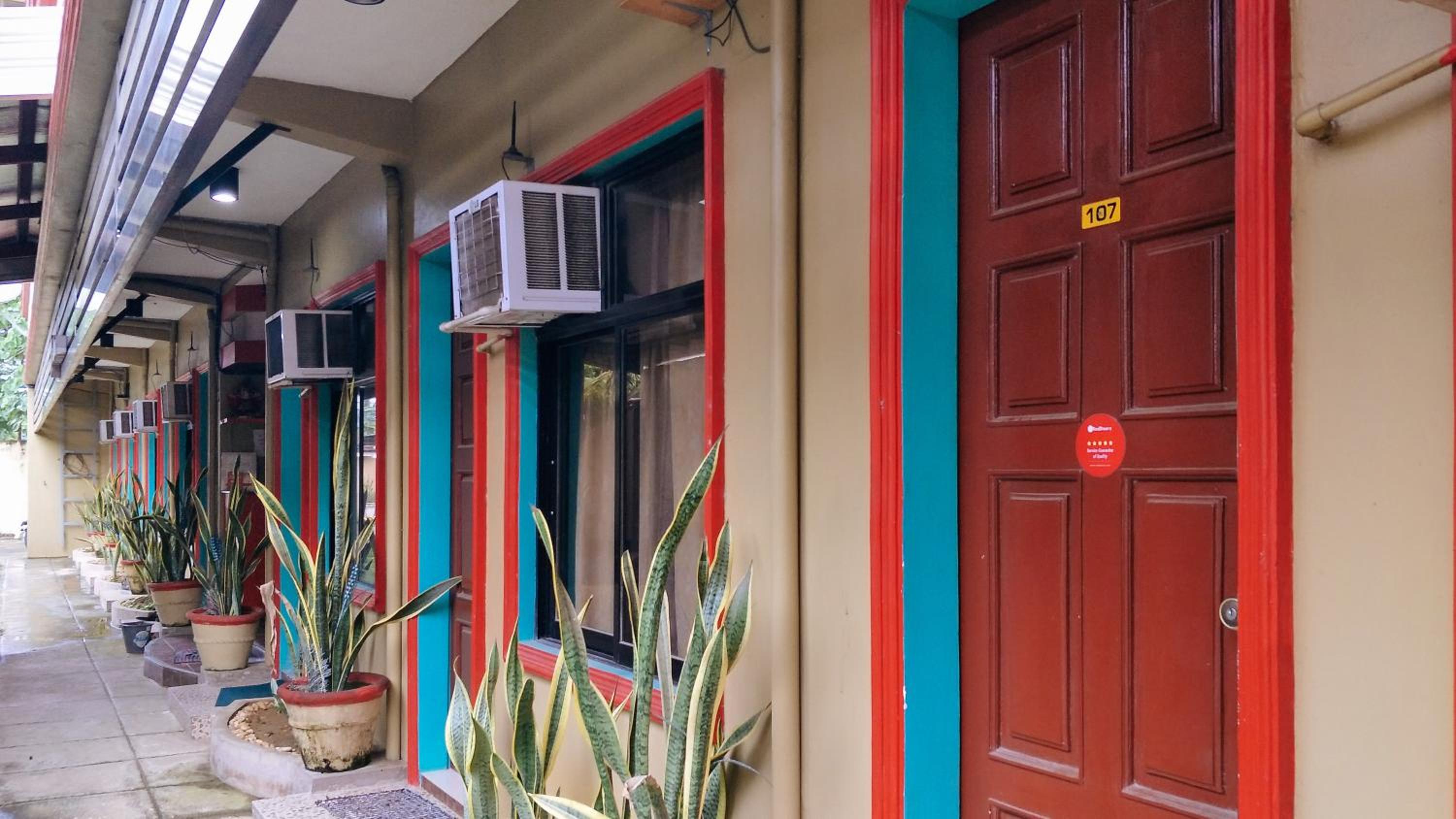 RedDoorz at Bankal Lapulapu 1/46