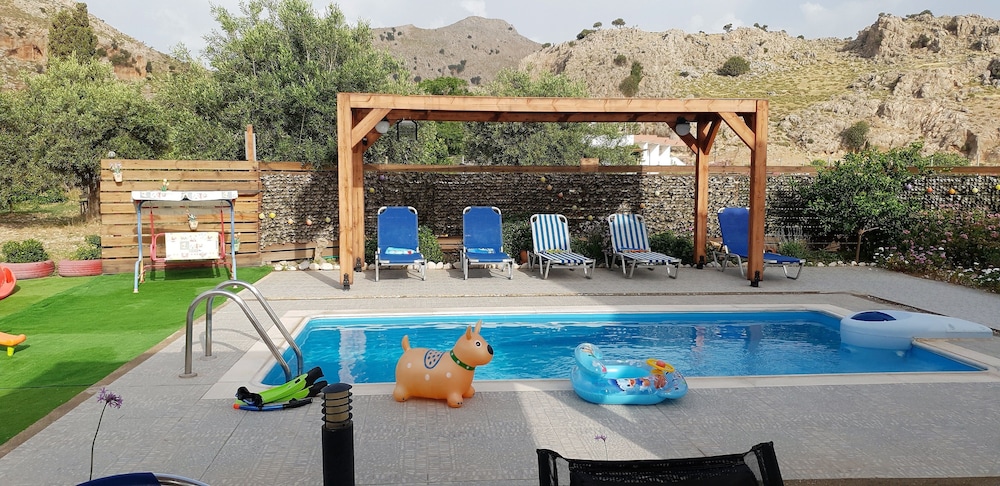 HOTEL STERGIOS VILLA 5/36