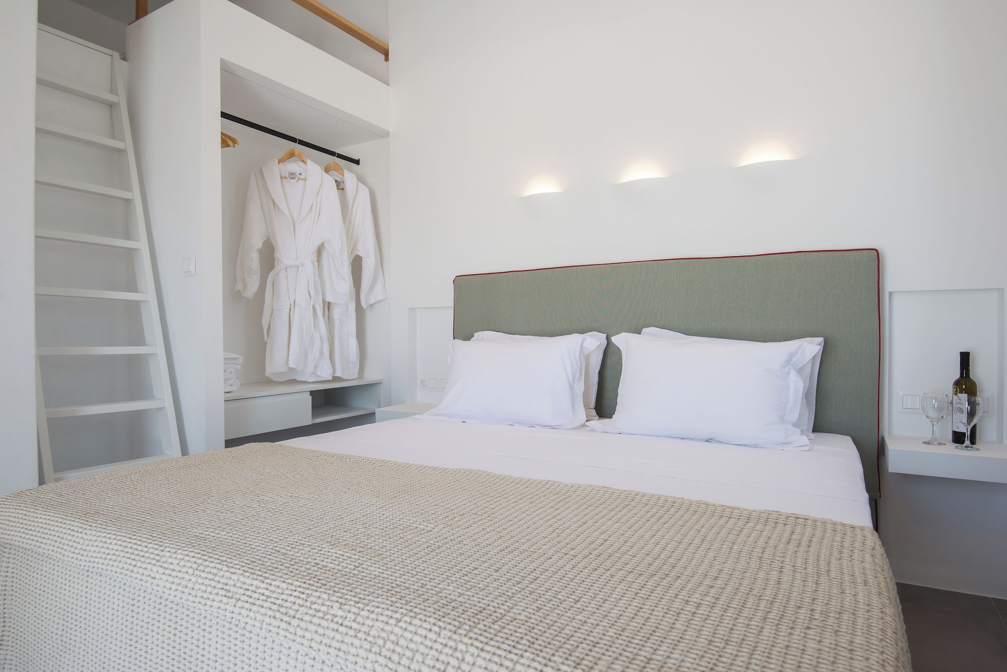Calm, Suite, 2 King Beds