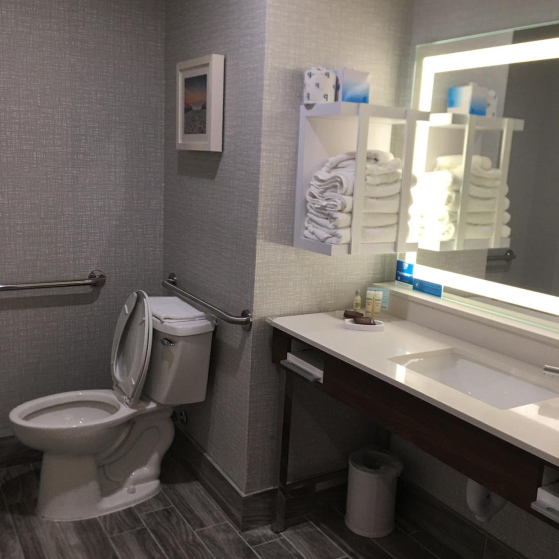 Hampton Inn Old Bridge 34/38