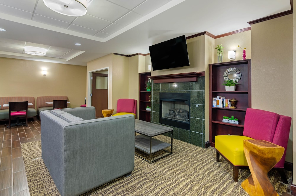 Comfort Suites Abingdon 21/40