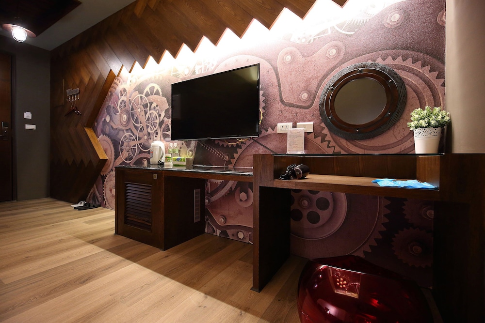 Buckingham Palace B&B 48/56
