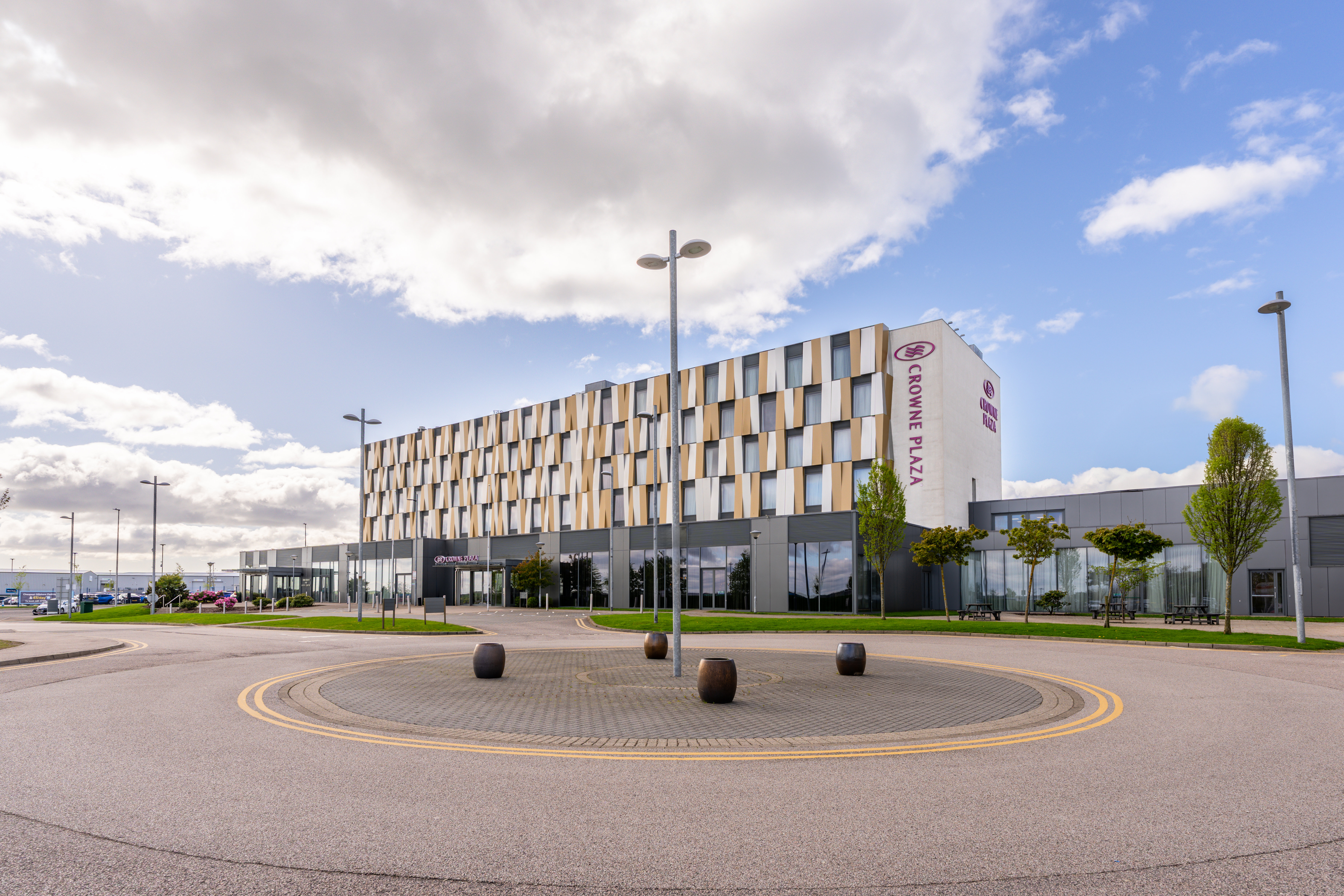 CROWNE PLAZA ABERDEEN AIRPORT 46/50