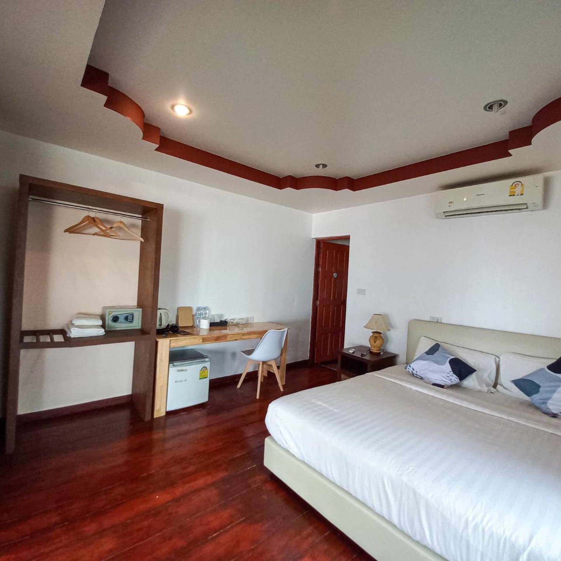 Bungalow, Beach Front