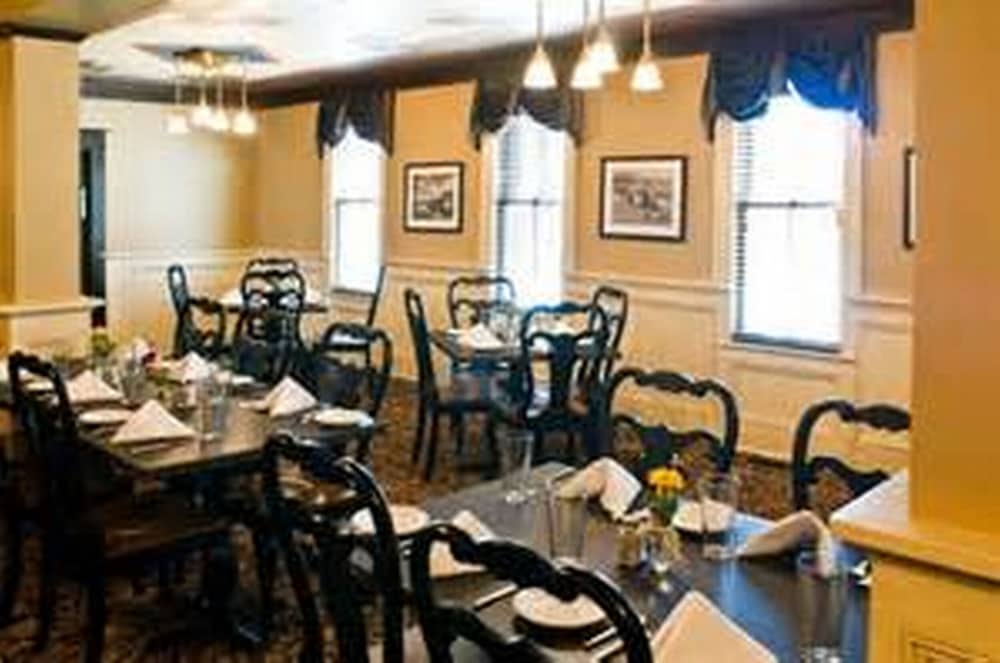 Sacajawea Hotel 39/50