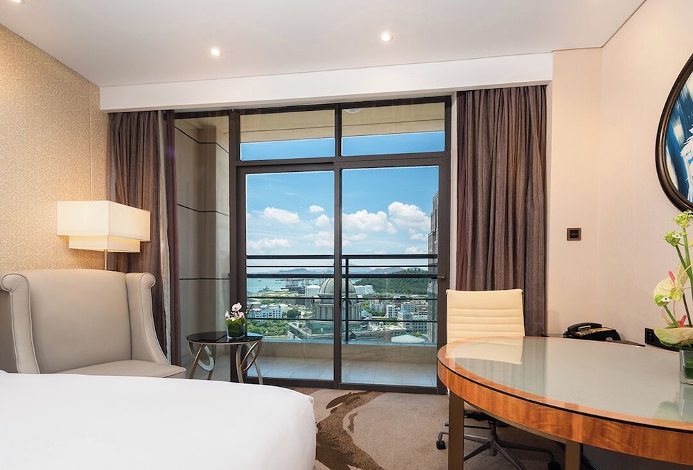 DELUXE, TWIN BEDS, OCEAN VIEW