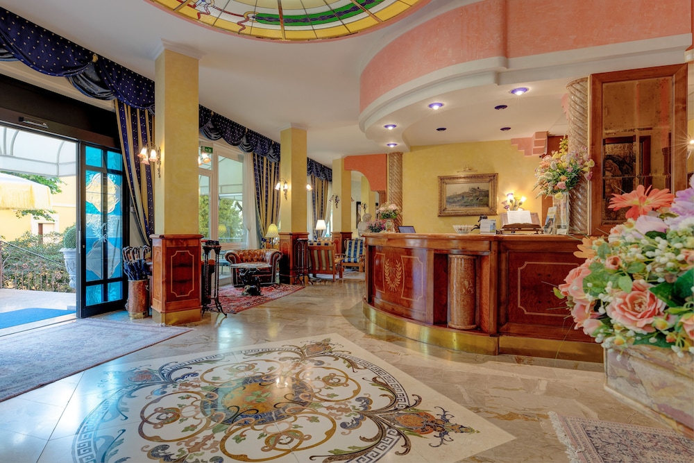 Hotel Napoleon 5/50