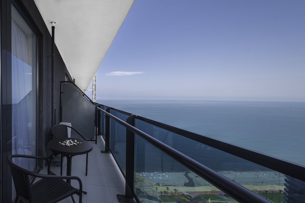 Orbi Beach Tower Hotel Official 35/42