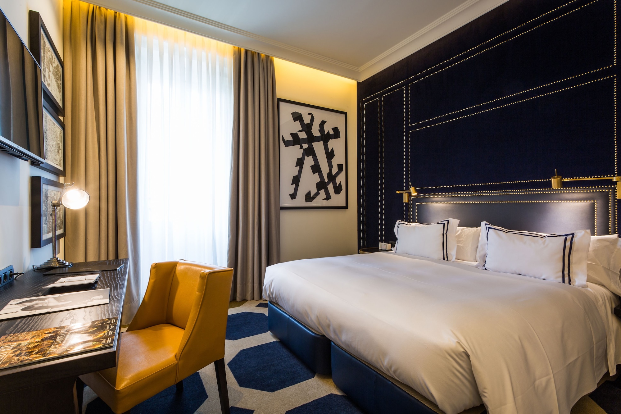 DELUXE, SINGLE, DOUBLE BED