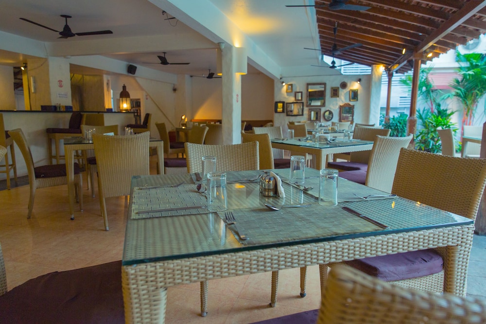 Casablanca Beach Resort 15/28