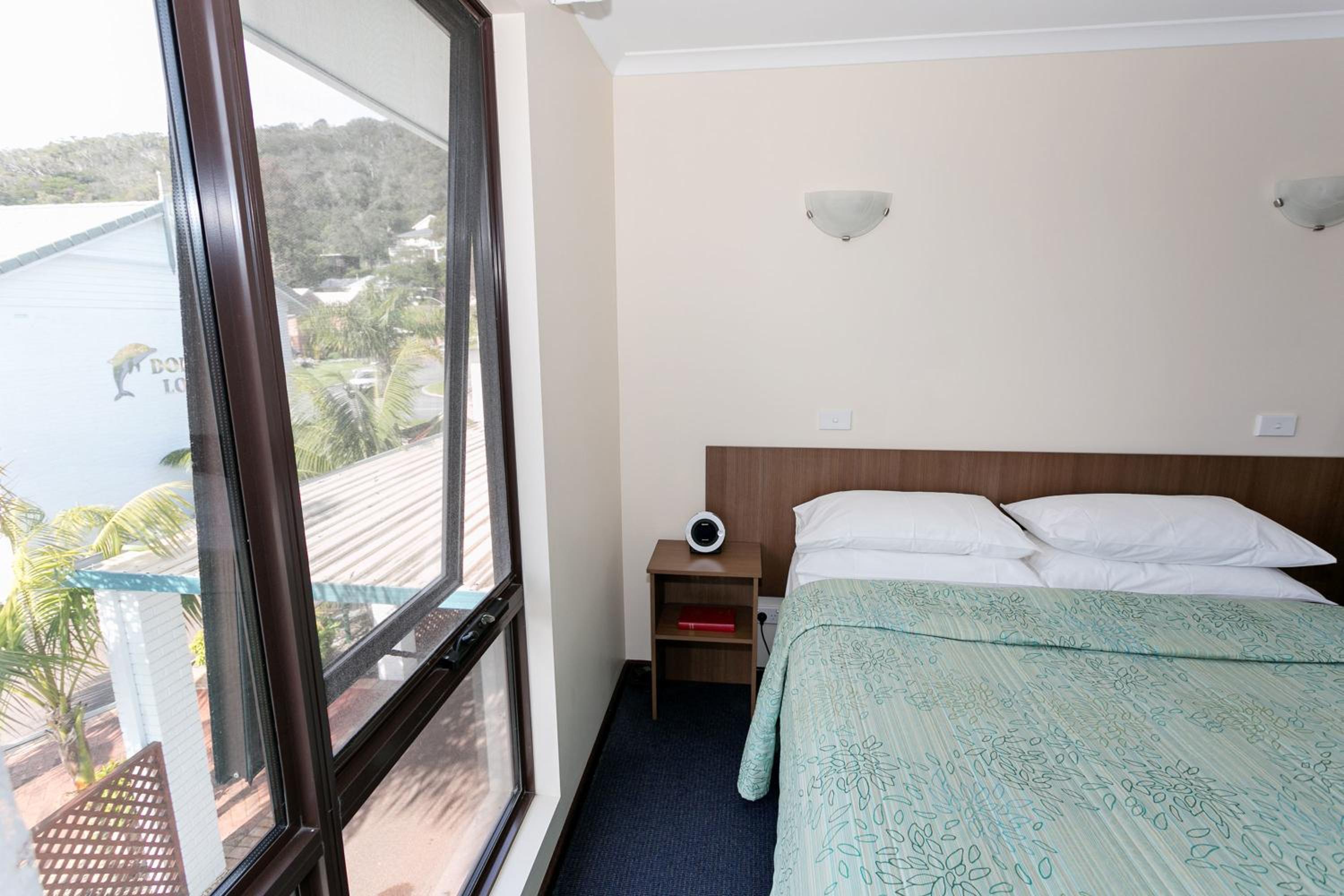 4 Bedrooms, House