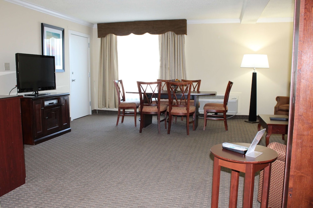 Best Western Plus Burlington 40/49