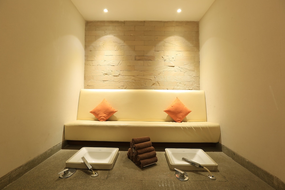 The Chancery 25/38