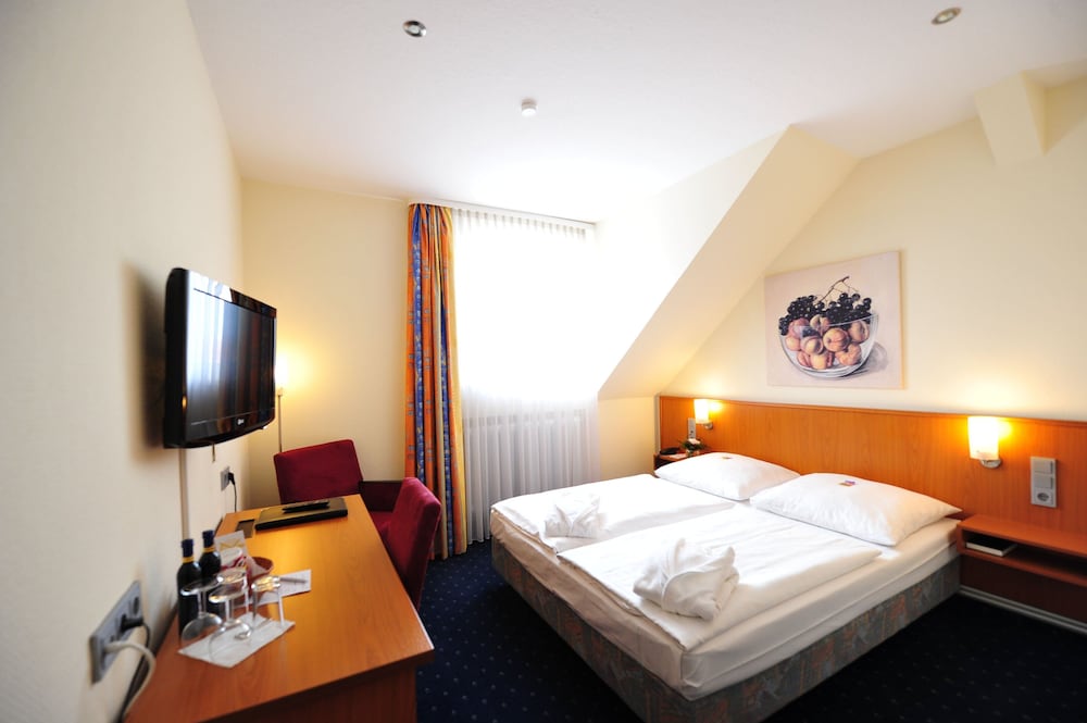 Fruehlings Hotel 15/42