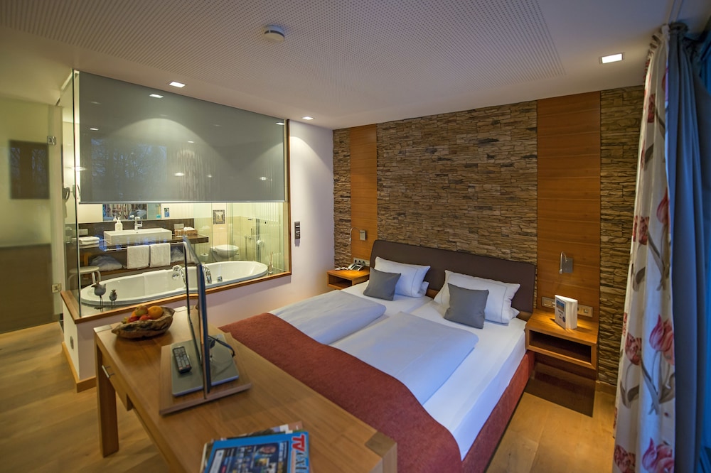 Landidyll Hotel Gasthof Zum Freden 12/49