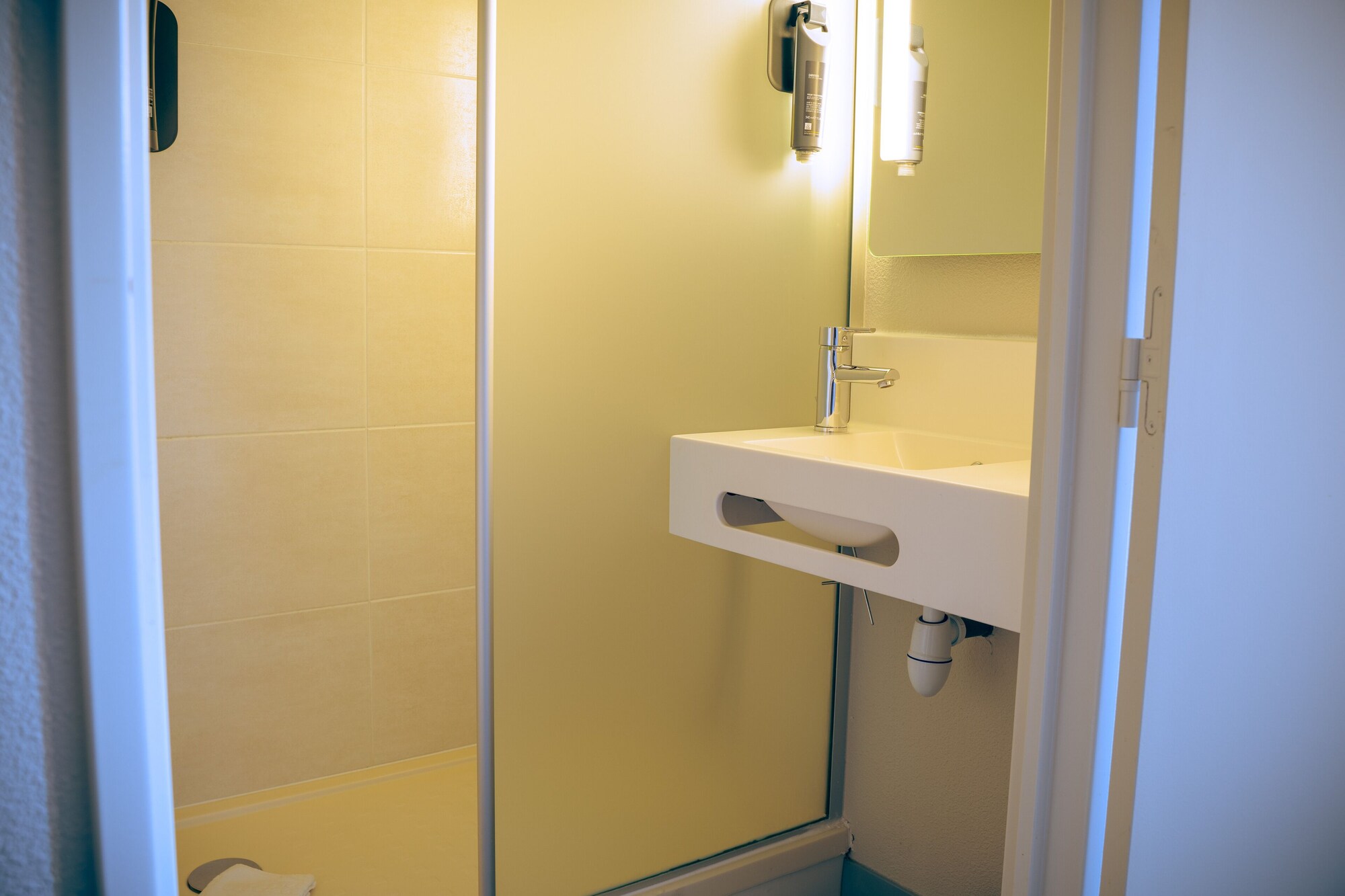 Standard, Queen Bed, B&B Hotel Metz Est Technopole Pole Sante 5/5