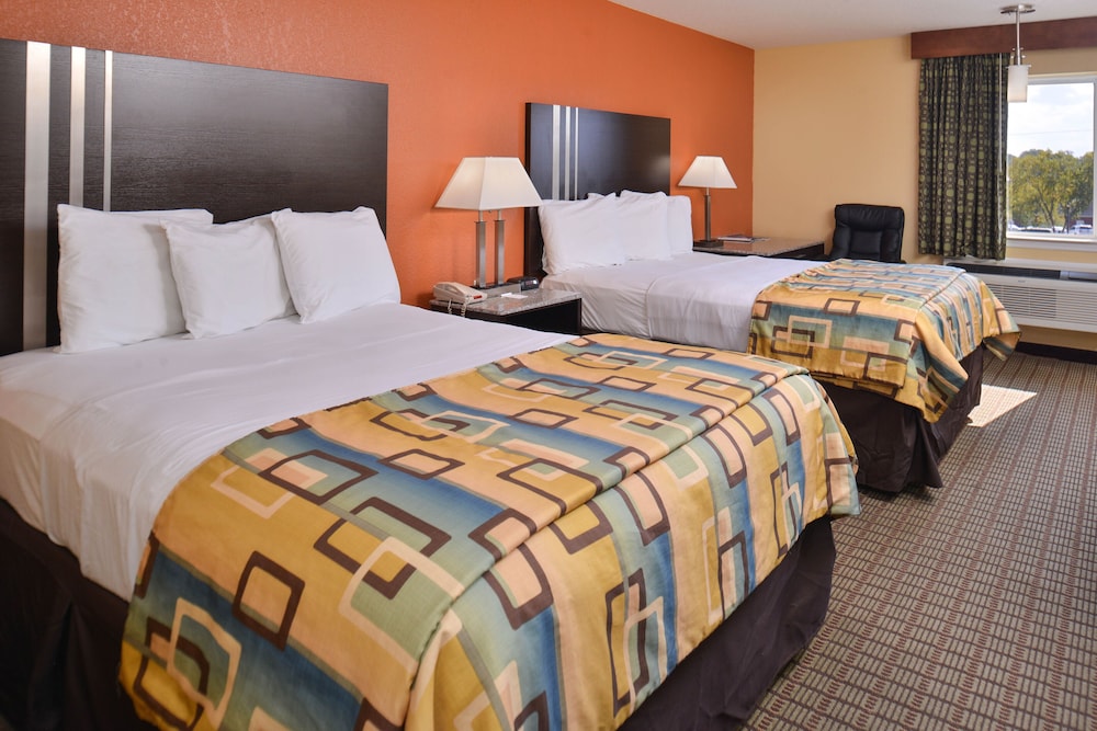 Douglas Inn And Suites 12/41
