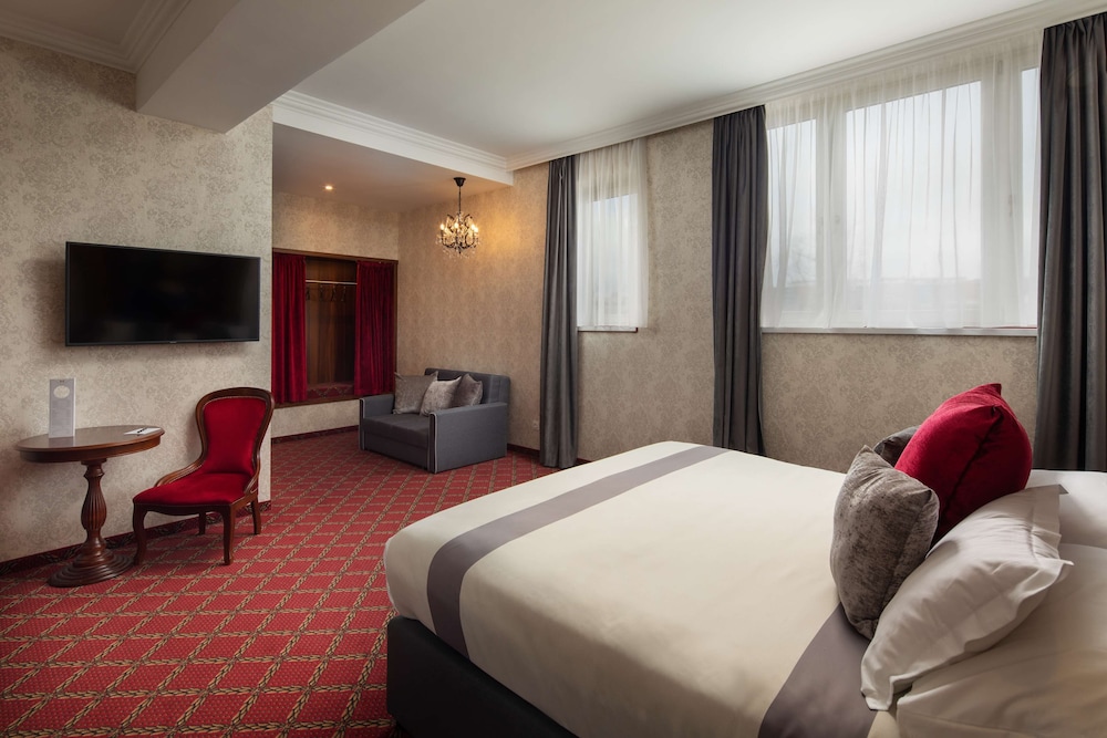 Mystery Hotel Budapest 13/66