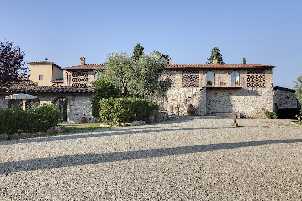 Farm House La Presura 41/50