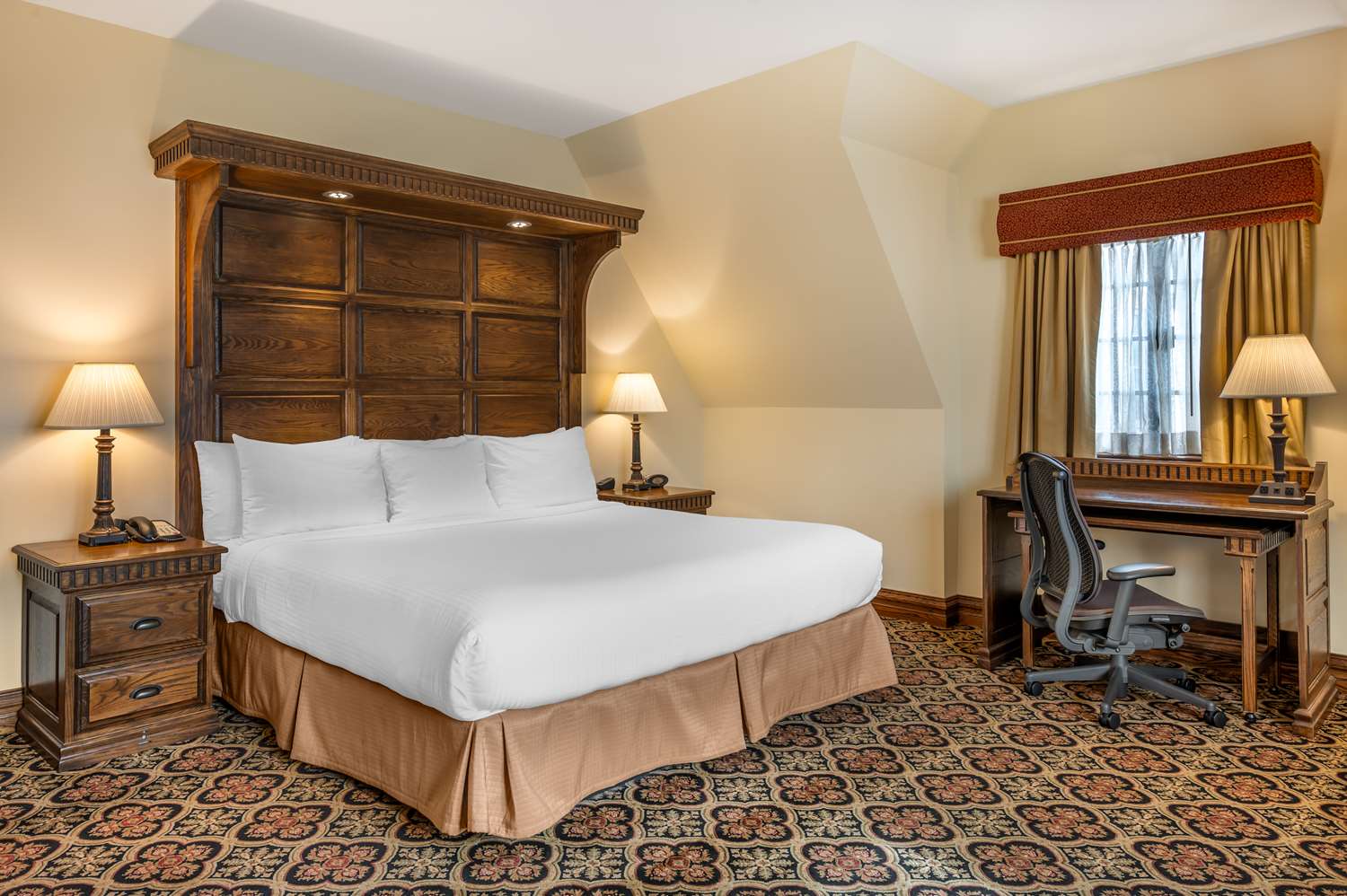 Room, King Bed, Bathtub, Accessible