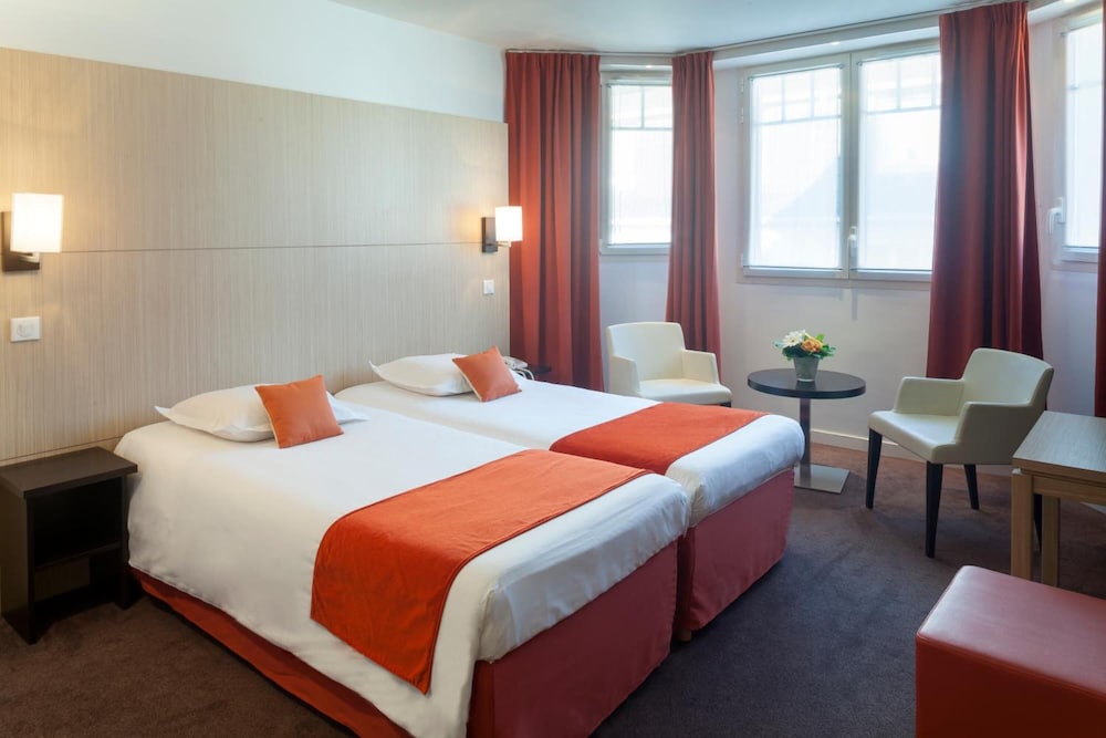 Hotel Red Fox 22/61