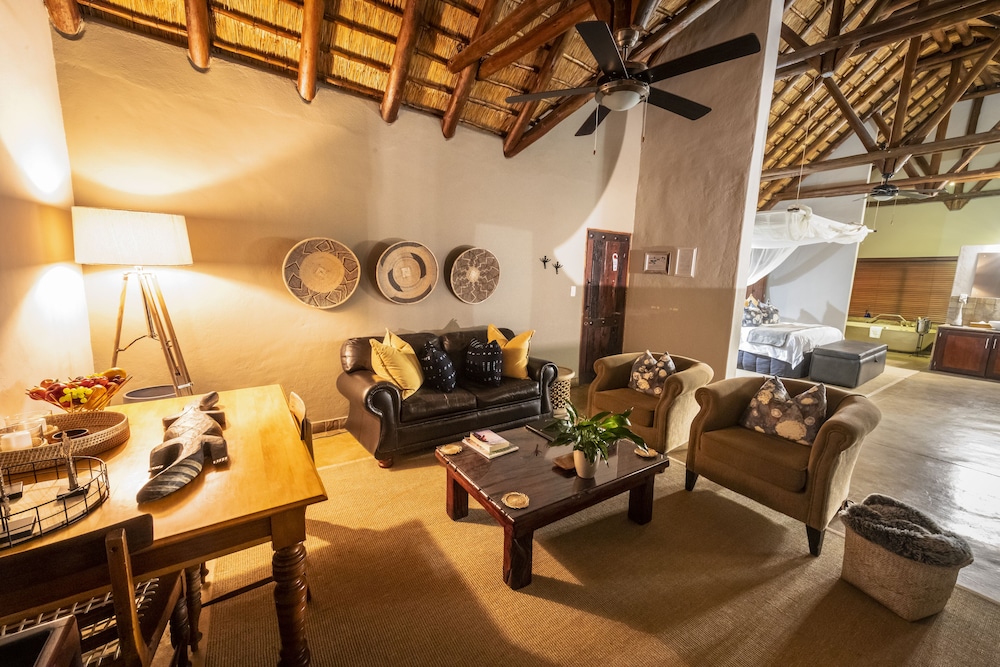 Elephant Plains Game Lodge 19/31