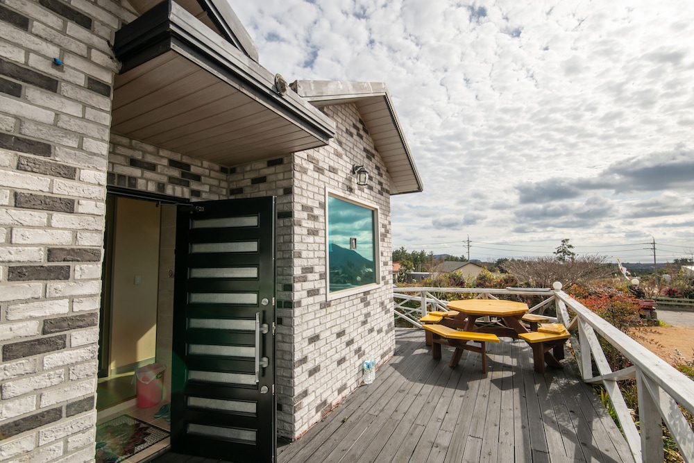 Lionhill Pension 6/26