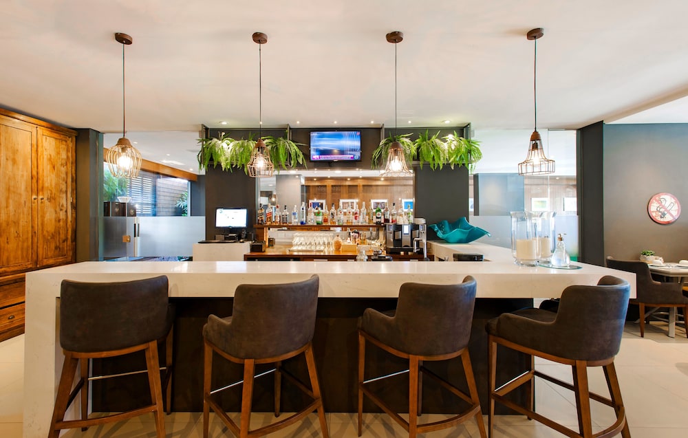 Cercano Hotel 57/72