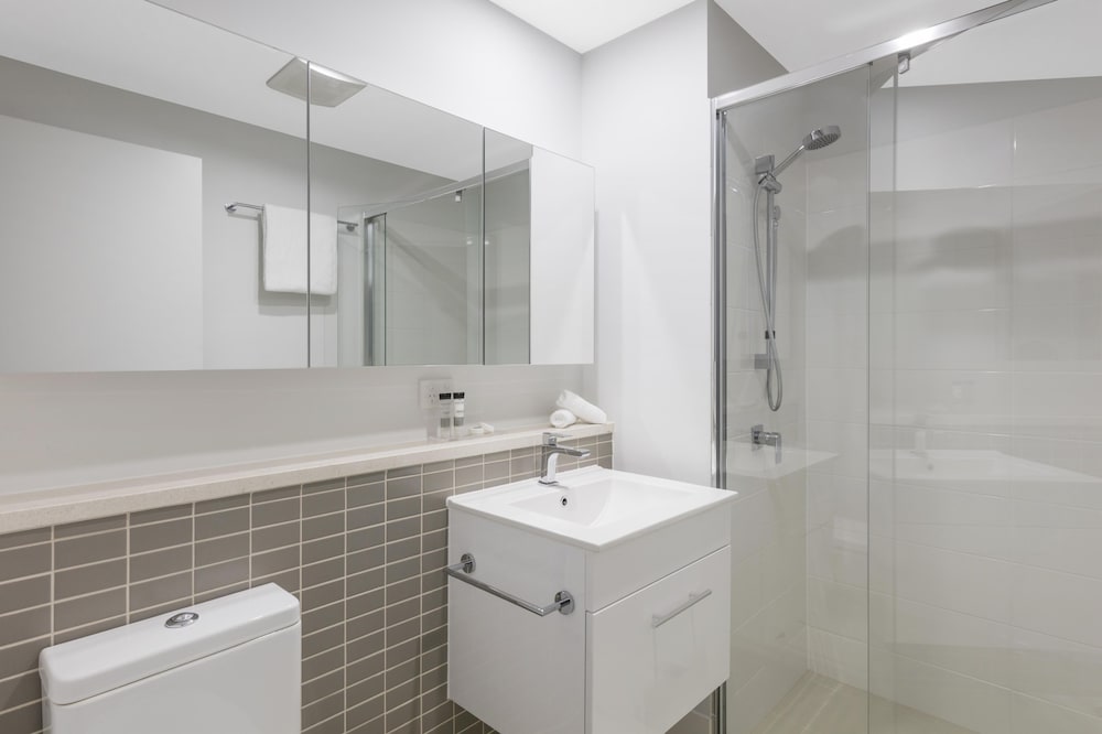 Oaks Brisbane Woolloongabba Suites 73/73