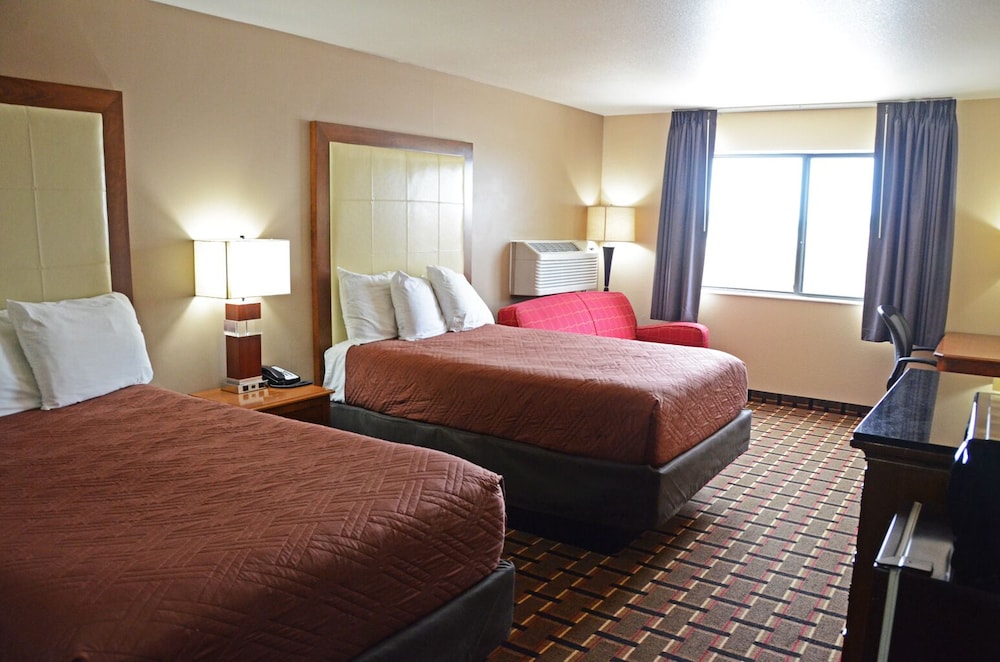 HERITAGE GRAND INN 13/100