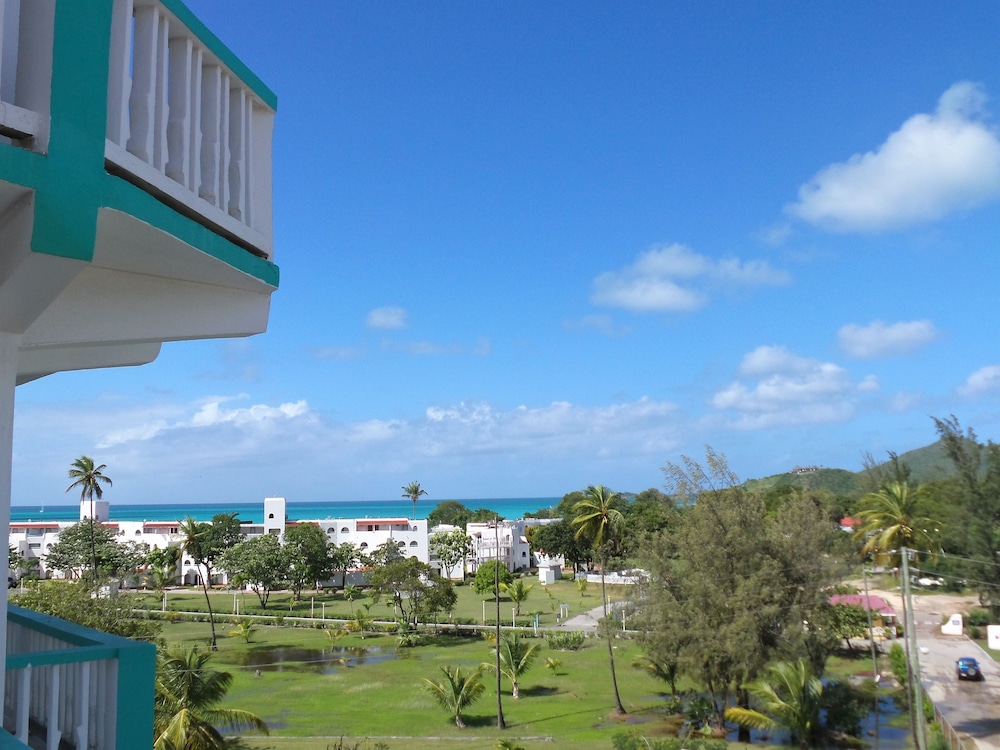 The Apartments At Jolly Castle 39/41