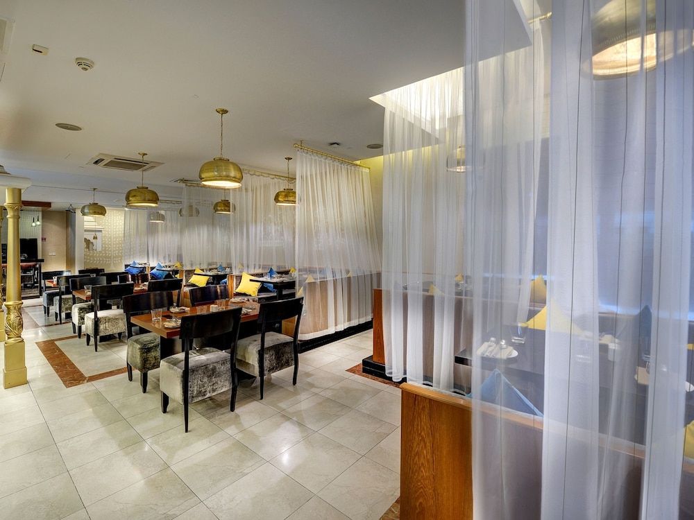 restaurant-cafeteria