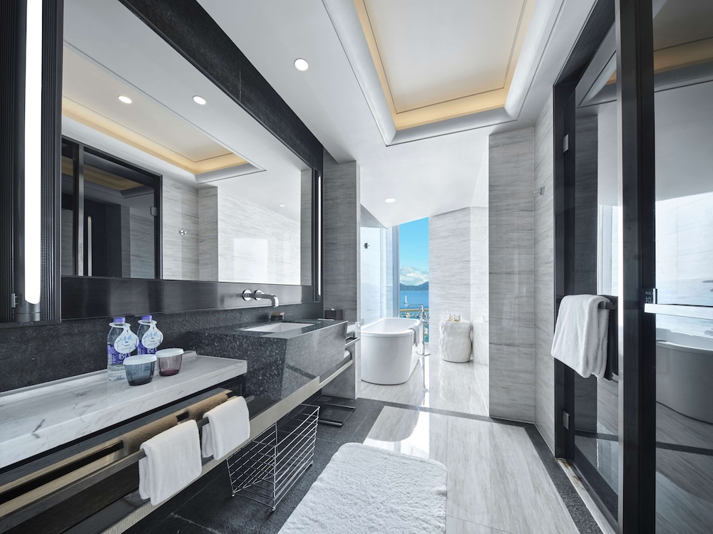 Hilton Shenzhen Shekou Nanhai 30/89