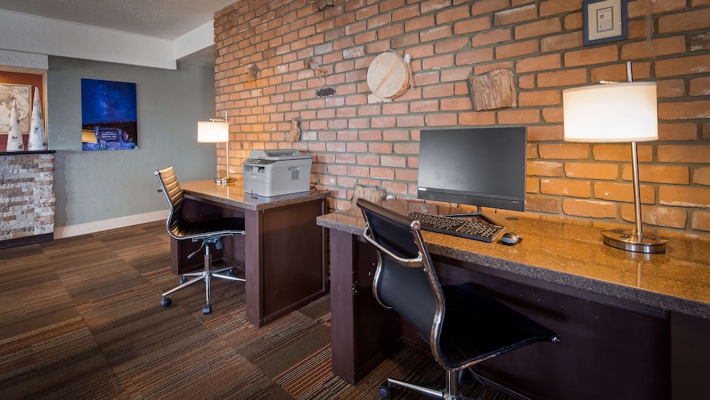Best Western Pony Soldier Inn & Suites 33/40
