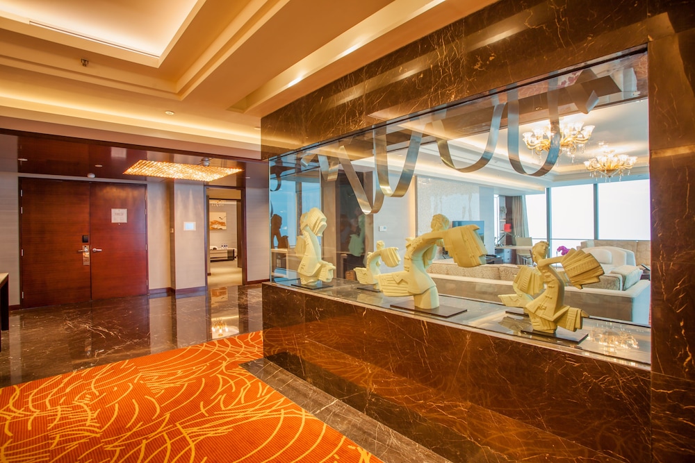 Hilton Shijiazhuang 8/63
