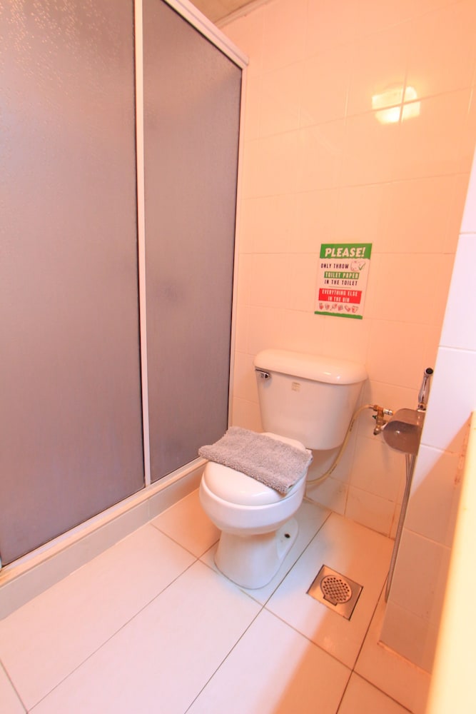 Telang Usan Hotel 44/44