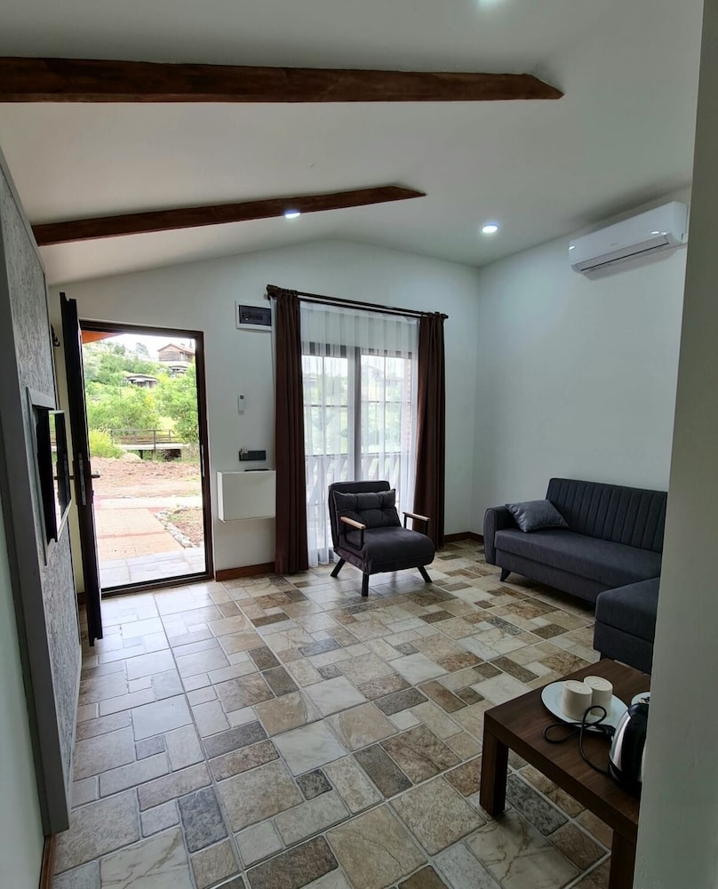 Milyos Hotel 22/42