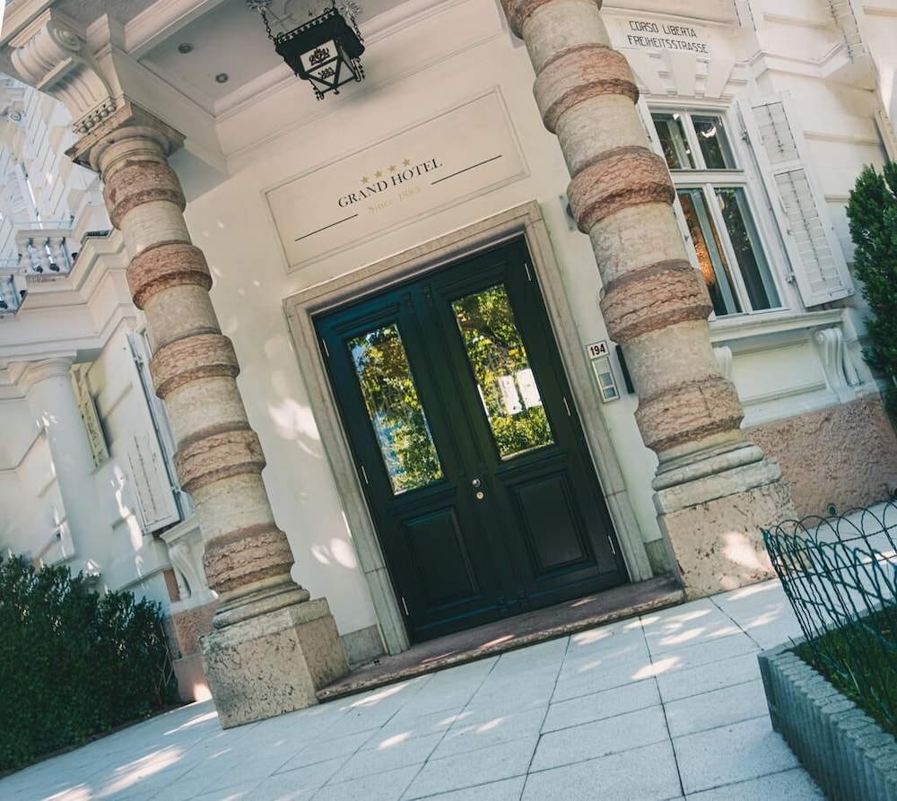 GRAND HOTEL BELLEVUE 29/50