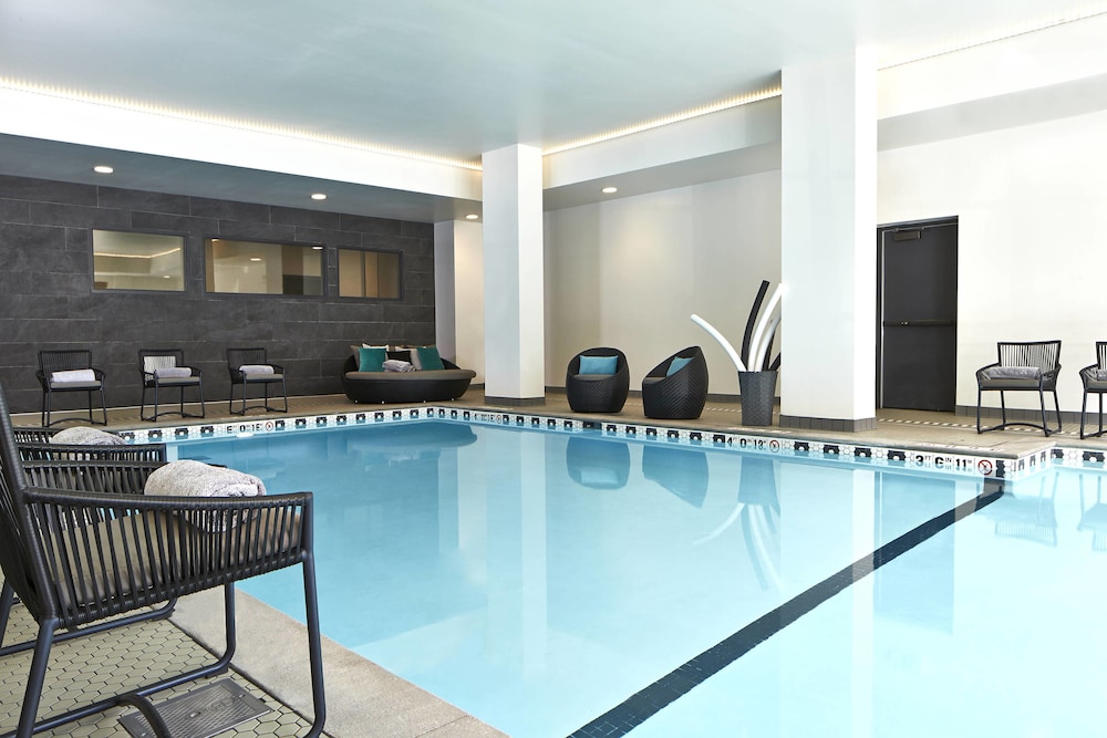 Residence Inn Minneapolis Downtown at The Depot 40/41