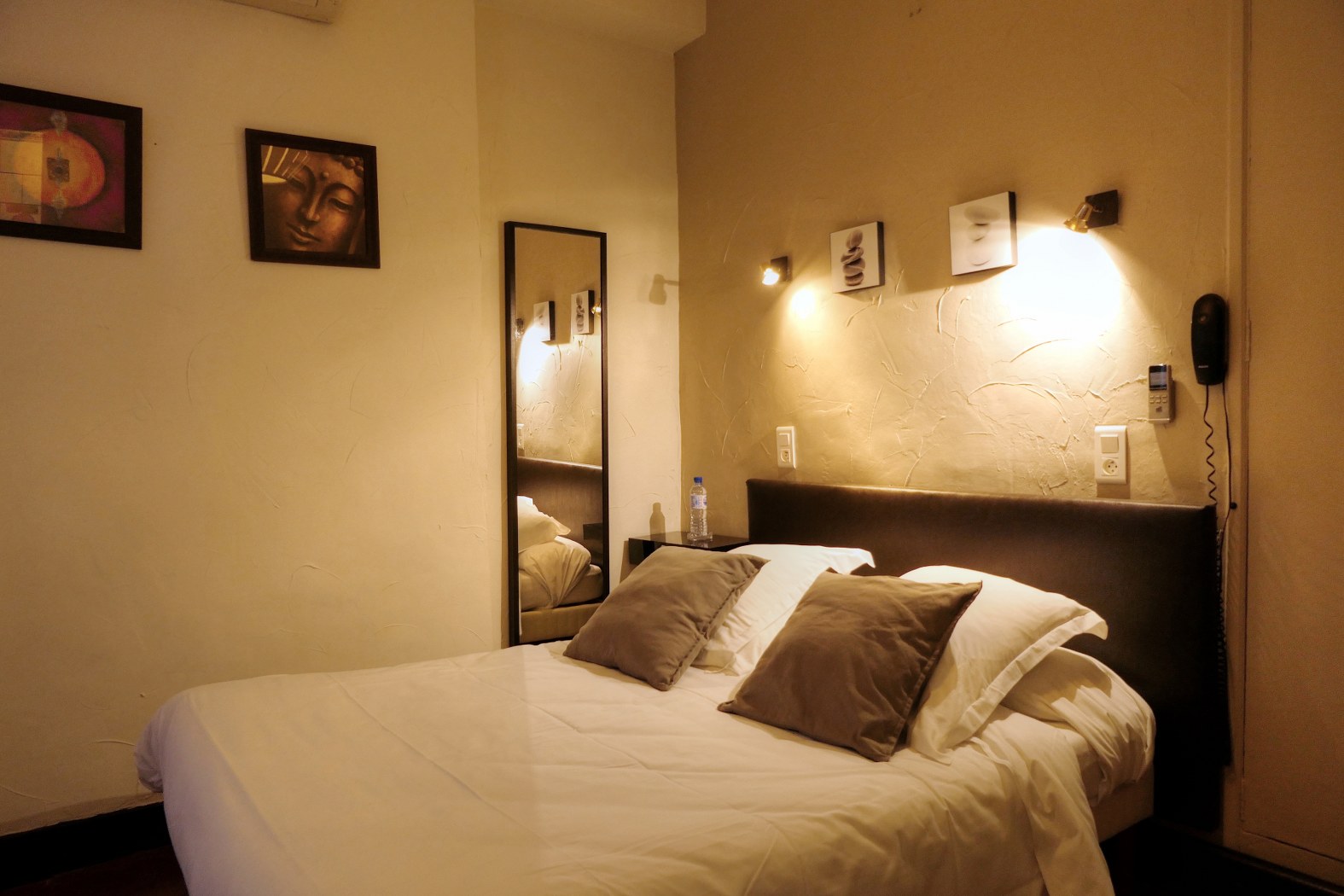 CITOTEL DE PROVENCE 8/26