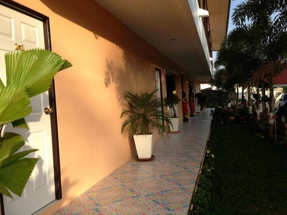 Phuket Airport Inn 46/52