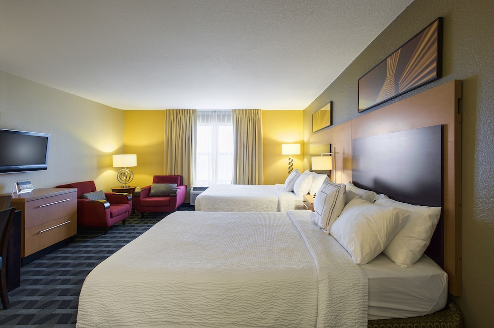 TownePlace Suites Kansas City Overland Park 8/37