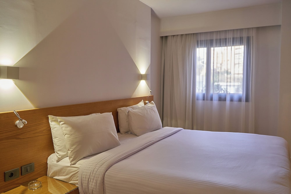New President Hotel 6/43