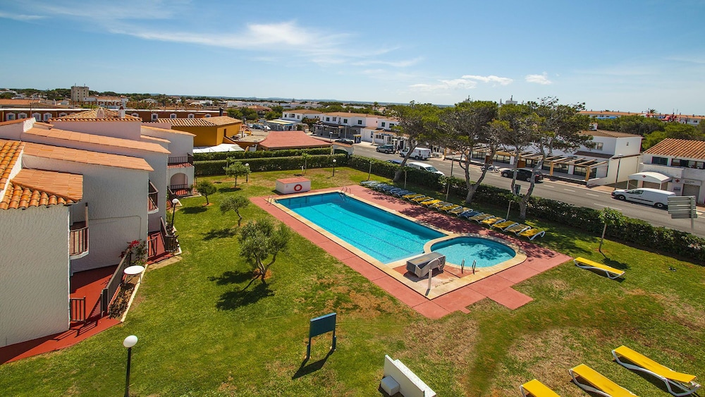 Apartamentos Sol Y Mar 12/32