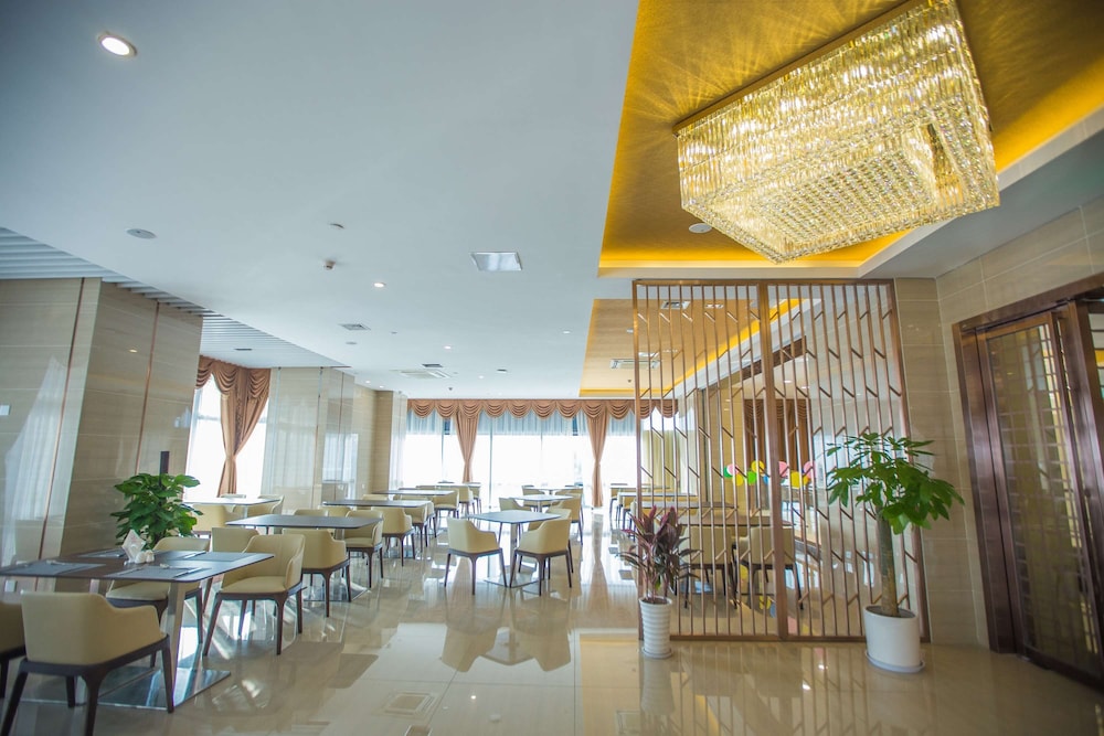 Ramada by Wyndham Wuhu 6/23